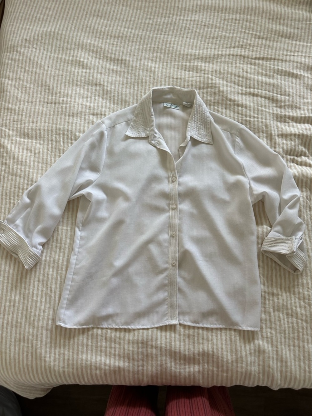 Patchington White Button-Down Shirt with Textured Collar